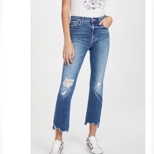 Mother Insider Crop Step Chew Denim Jeans in Dancing on Coals